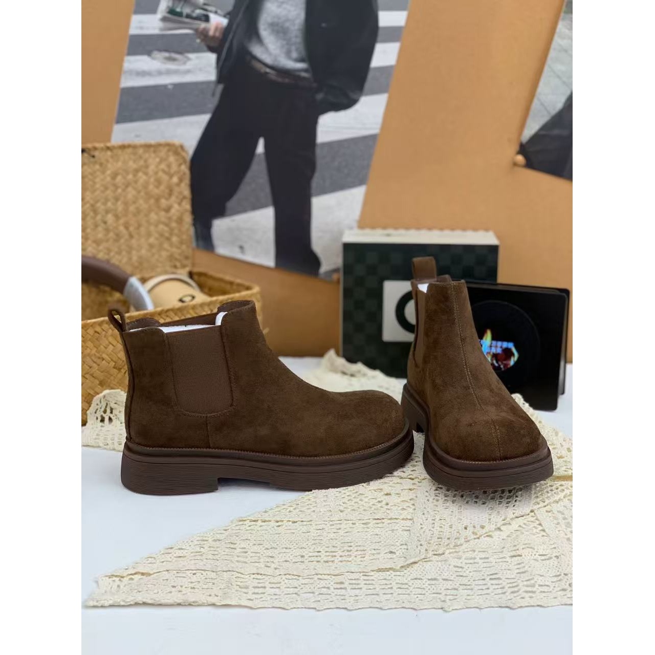 厚底时装靴女新款复古显瘦套筒马丁靴短靴378-2（不加绒）