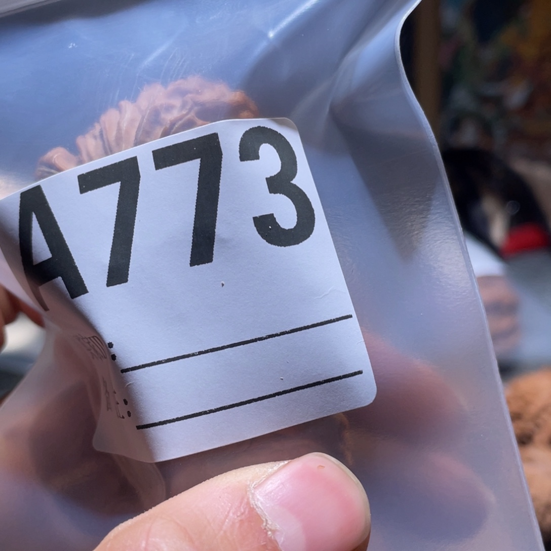 吴***森文玩核桃吊坠773蝴蝶磨