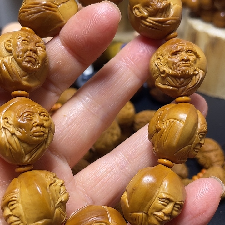 橄榄核手串qertyuuii