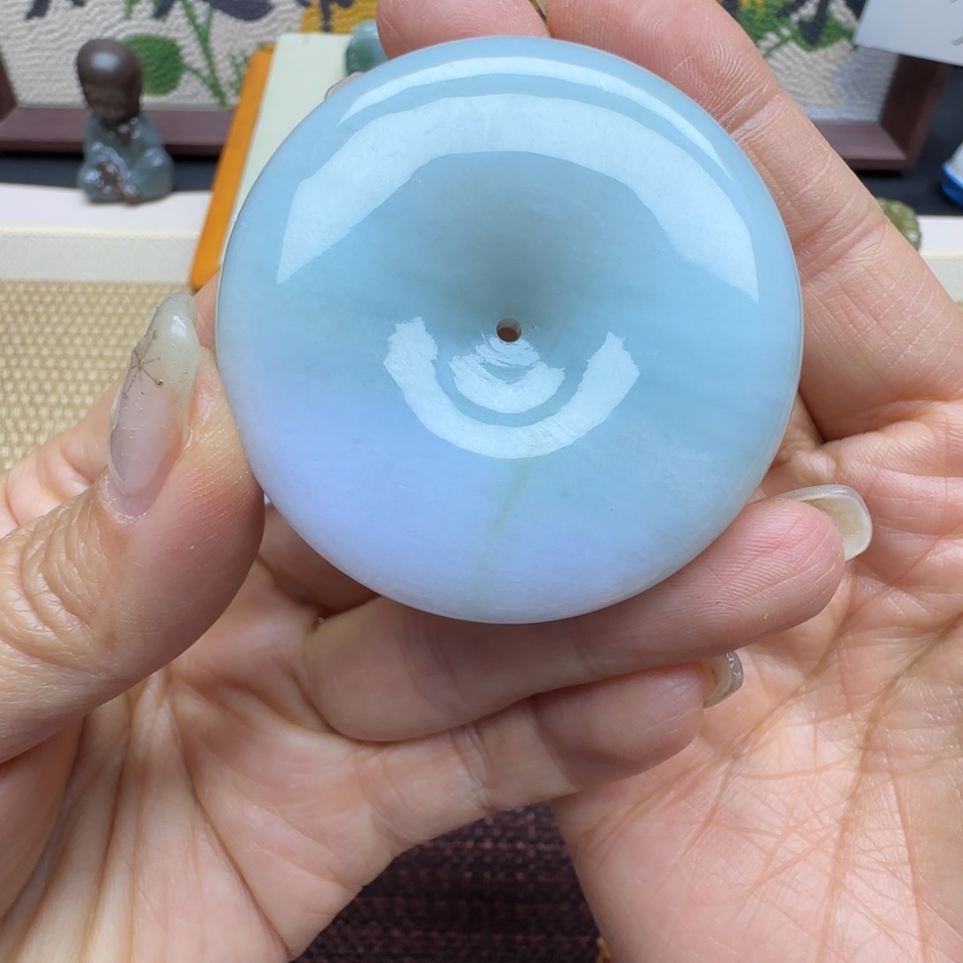 翡翠未镶嵌颈饰平安扣