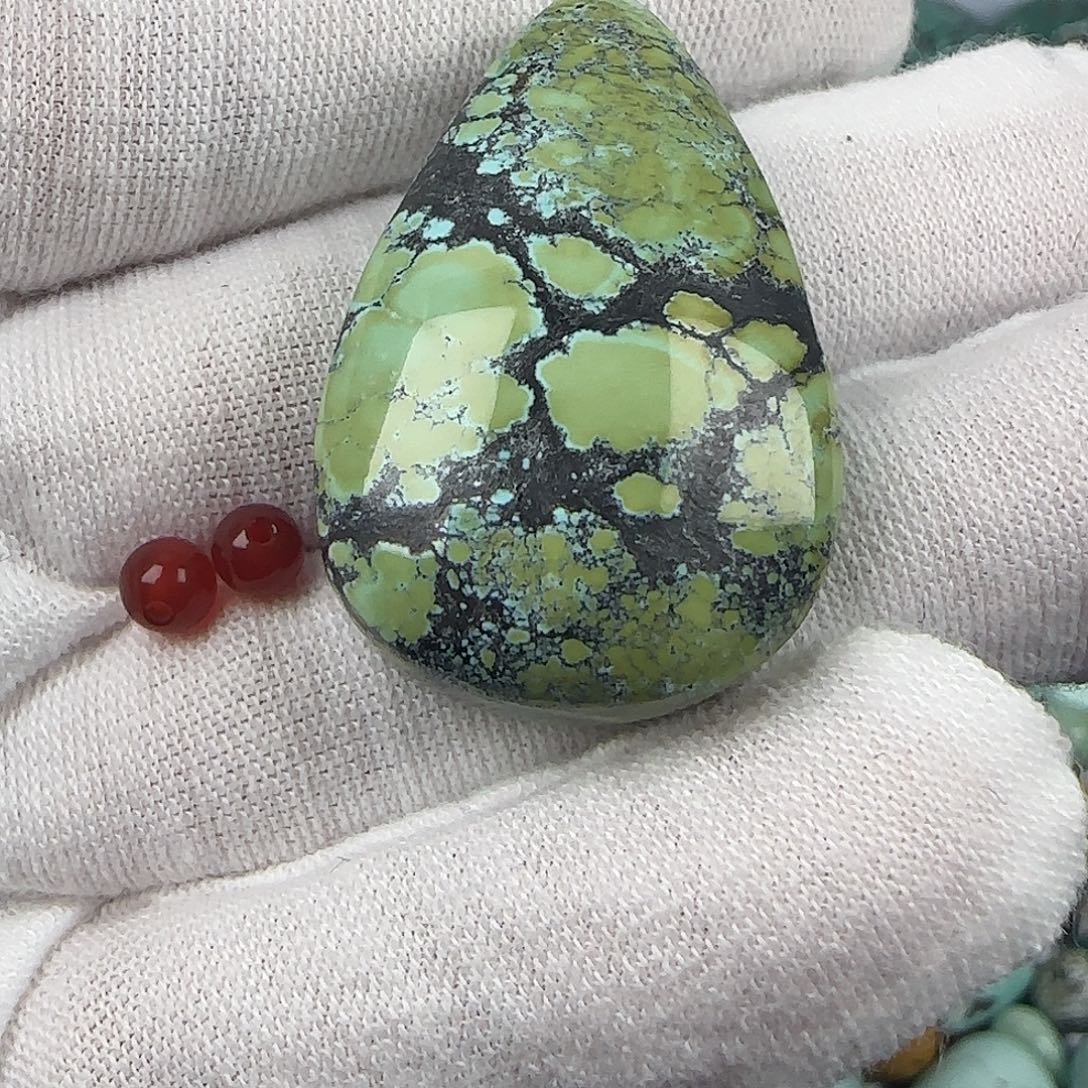 雨***南红玛瑙未镶嵌配饰