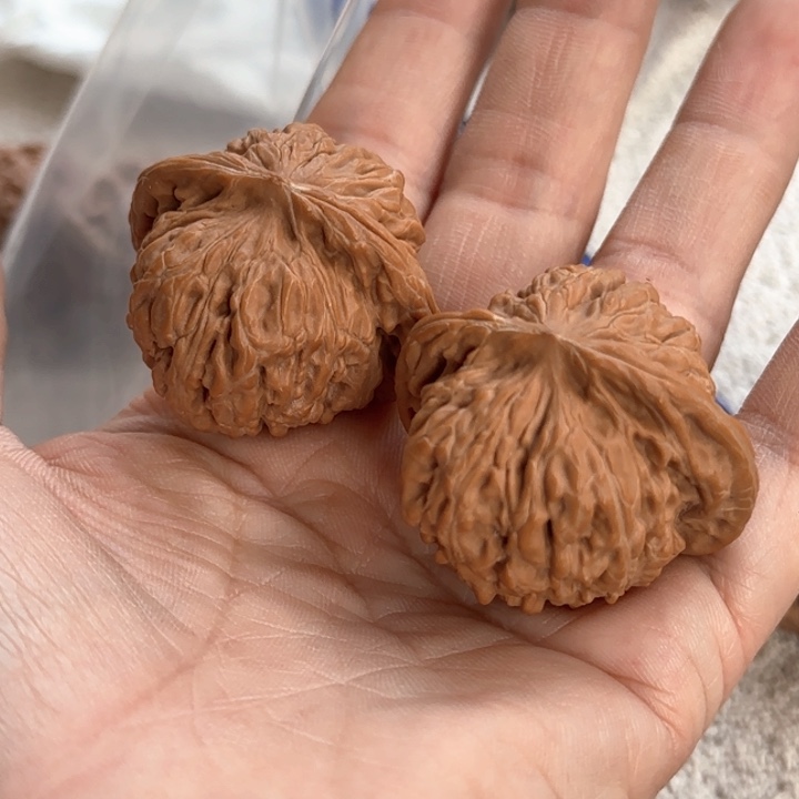 么***牛把件文玩核桃40矮桩汉高楼