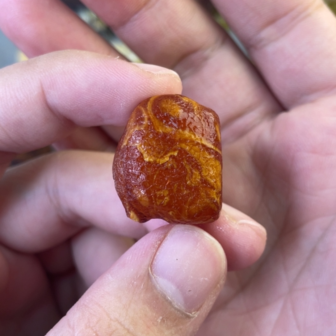 定制琥珀天然琥珀