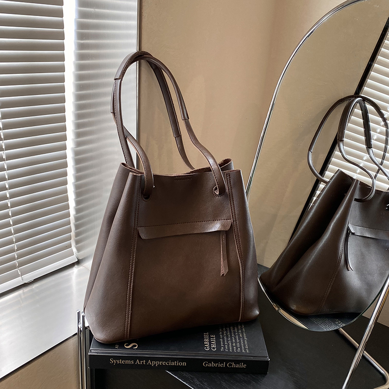 【长31高29宽14】新款时尚百搭大容量单肩斜跨包咖色1087