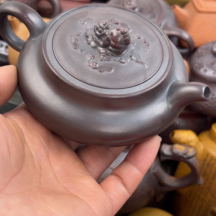 紫砂茶壶紫砂为瑕疵