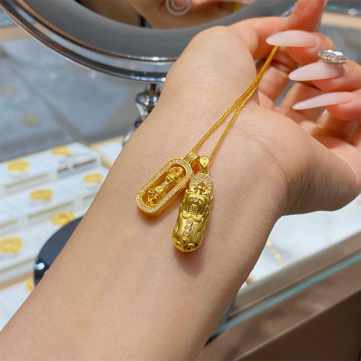 合金项链 锁骨链金色饰品气质貔貅坠链金刚杵项链时尚