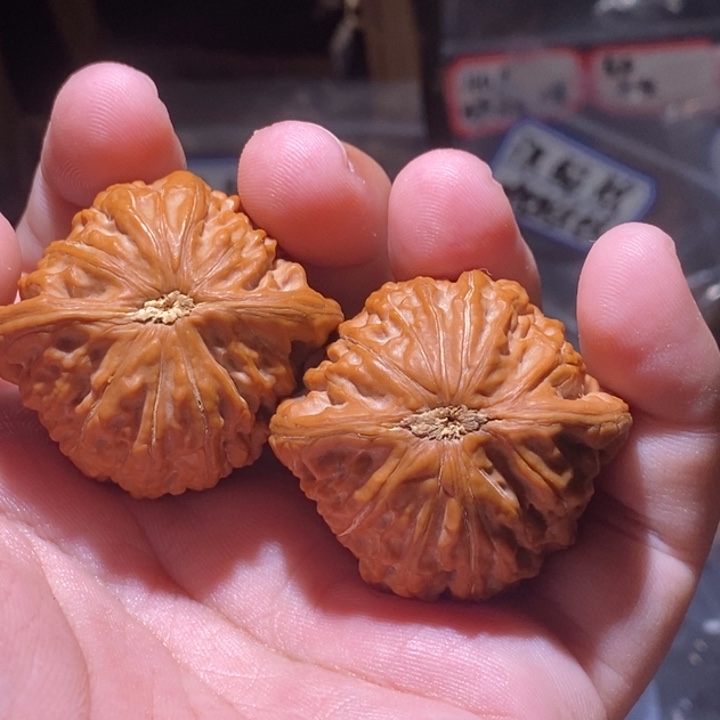 吞***坤吊坠文玩核桃40全品原装铁锤