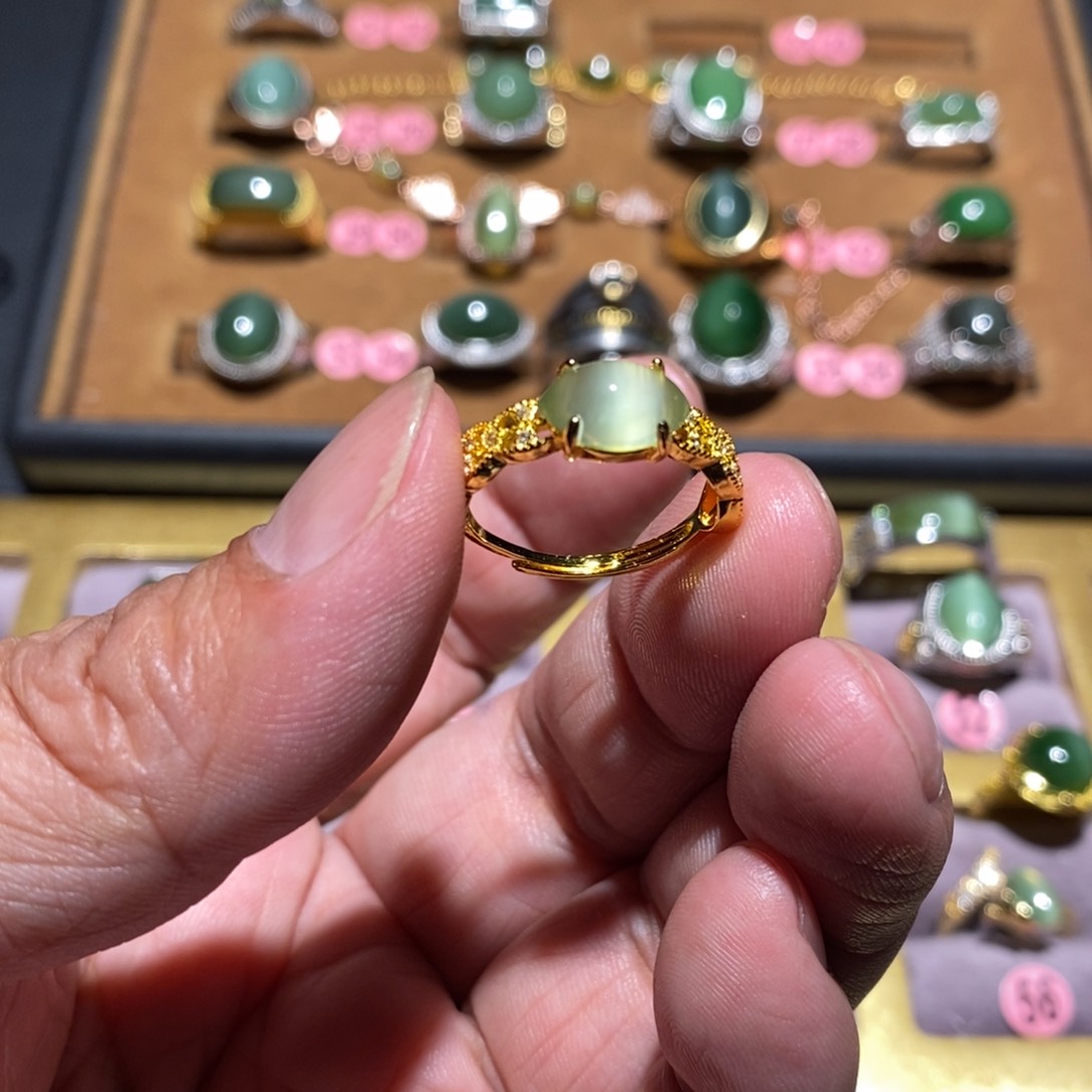 和田玉（碧玉）戒指未镶嵌