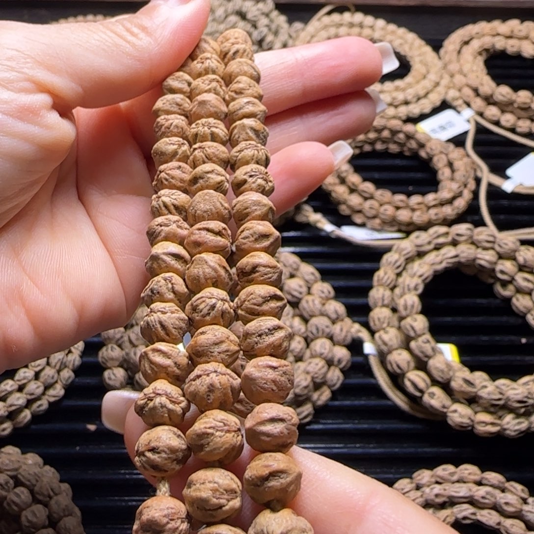 D***m吊坠柏香籽/百香籽