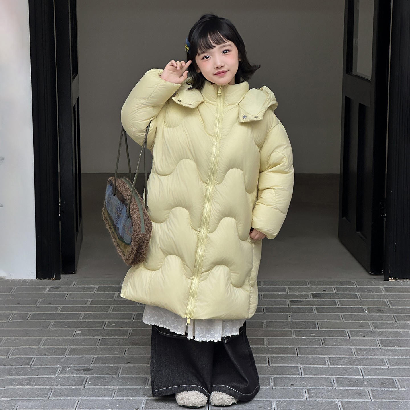 女童长款泡芙波浪过膝羽绒服冬季儿童加厚高充绒保暖白鸭绒外套