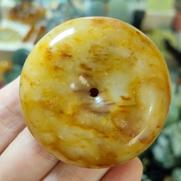 岫玉未镶嵌平安扣