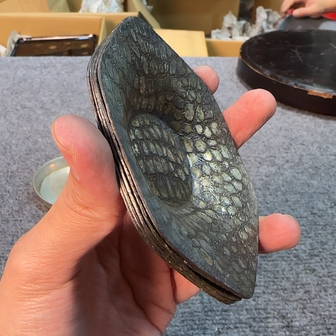 金属中古艺术工艺美术品