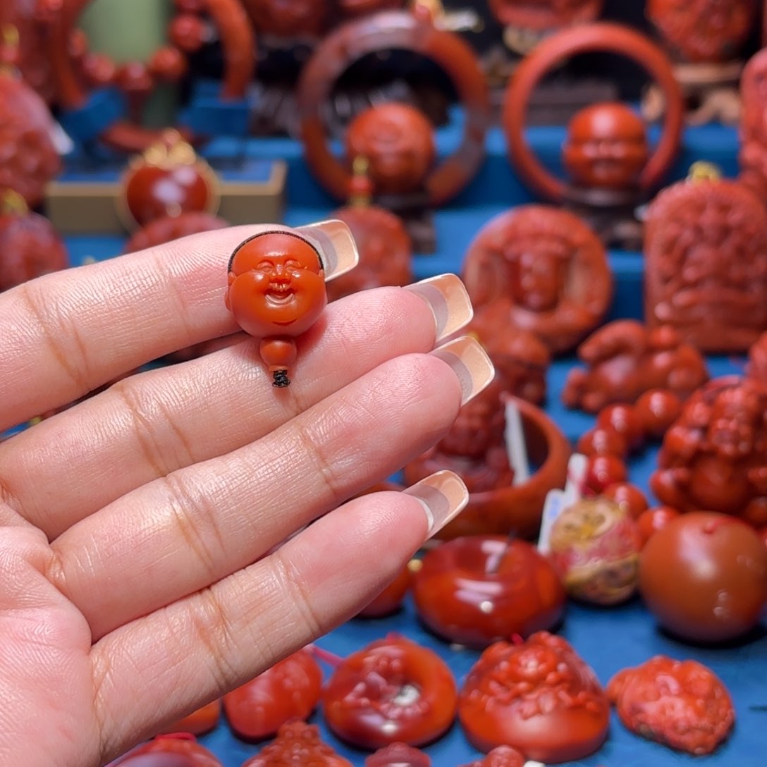 未镶嵌雕刻南红玛瑙