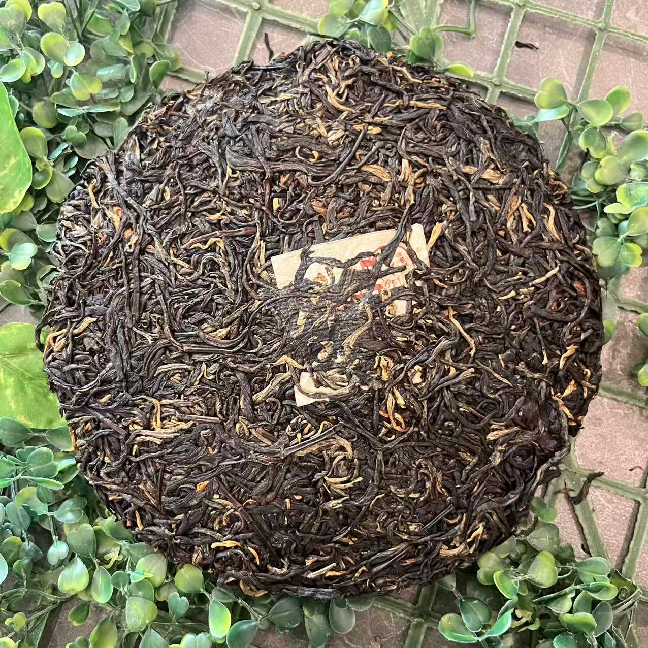 雨腾古茶  K仑X红九天X女“ 君Z十Q ”重D保H300g/饼 （12月30）