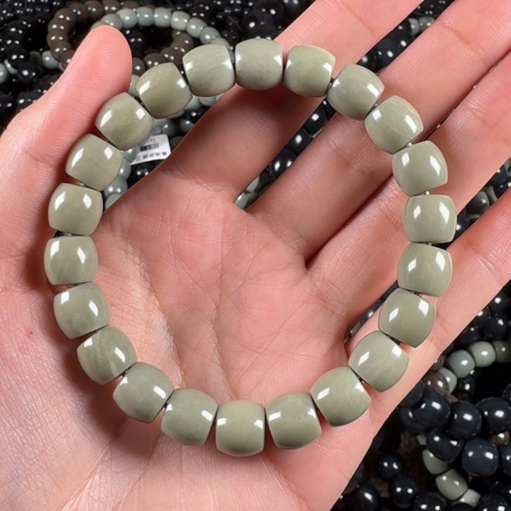 和田玉手链未镶嵌?**?