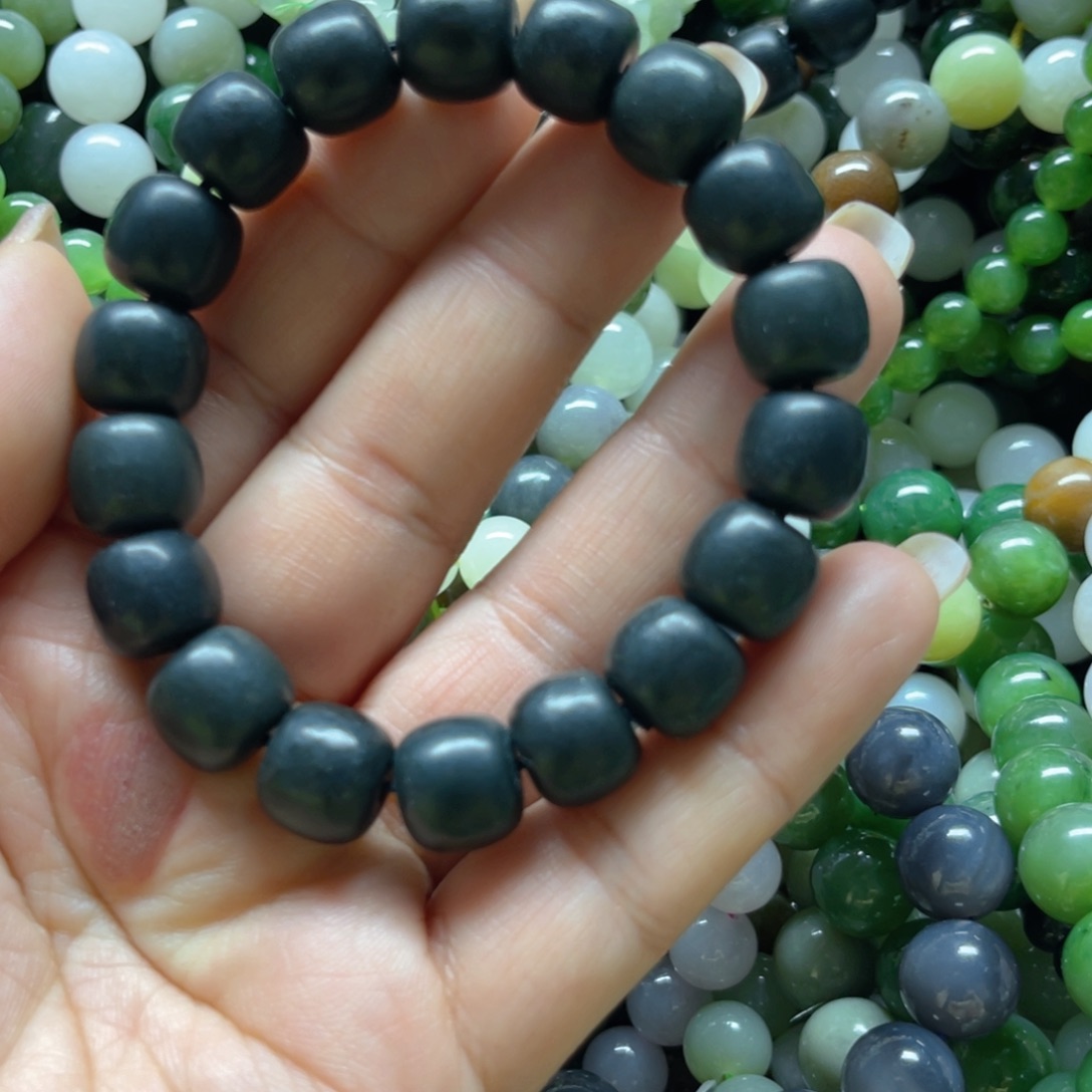 和田玉手链未镶嵌