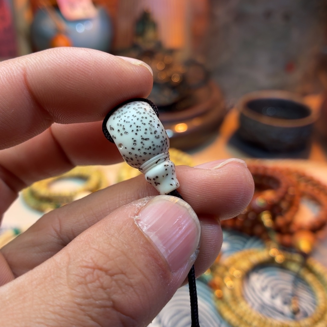 如***壹星月菩提吊坠三通星月