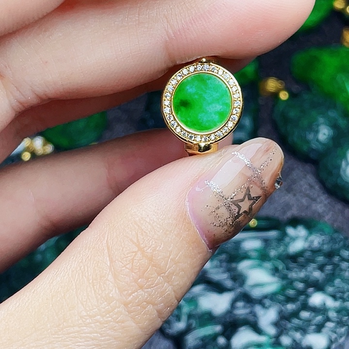 翡翠银S925镶嵌颈饰多样性