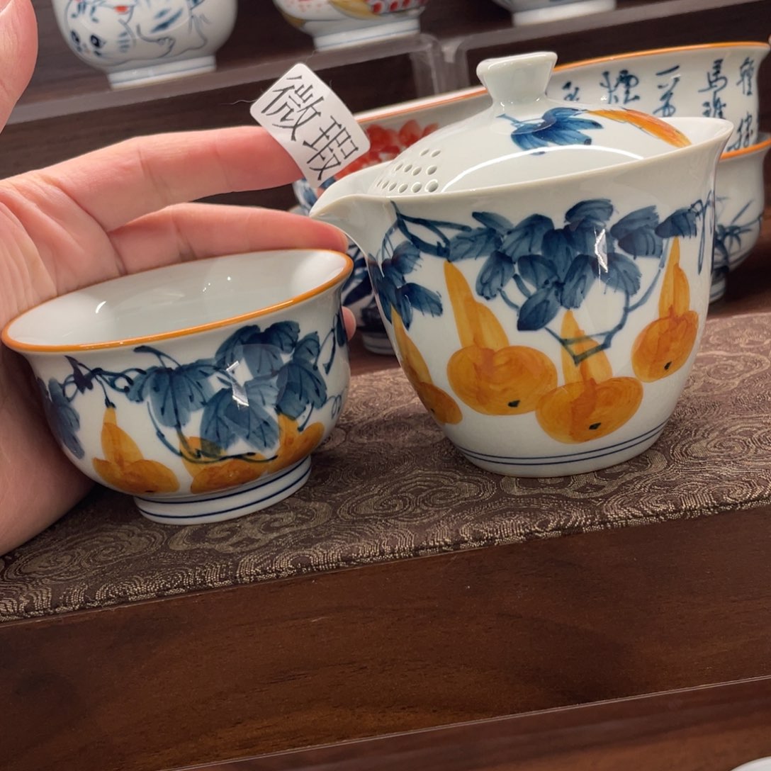 釉下手绘茶具微瑕