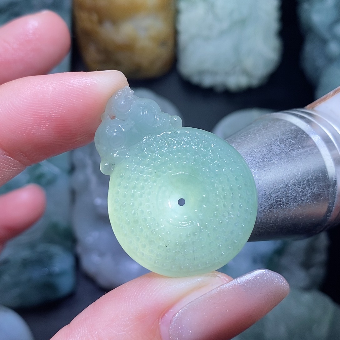 定制翡翠未镶嵌翡翠