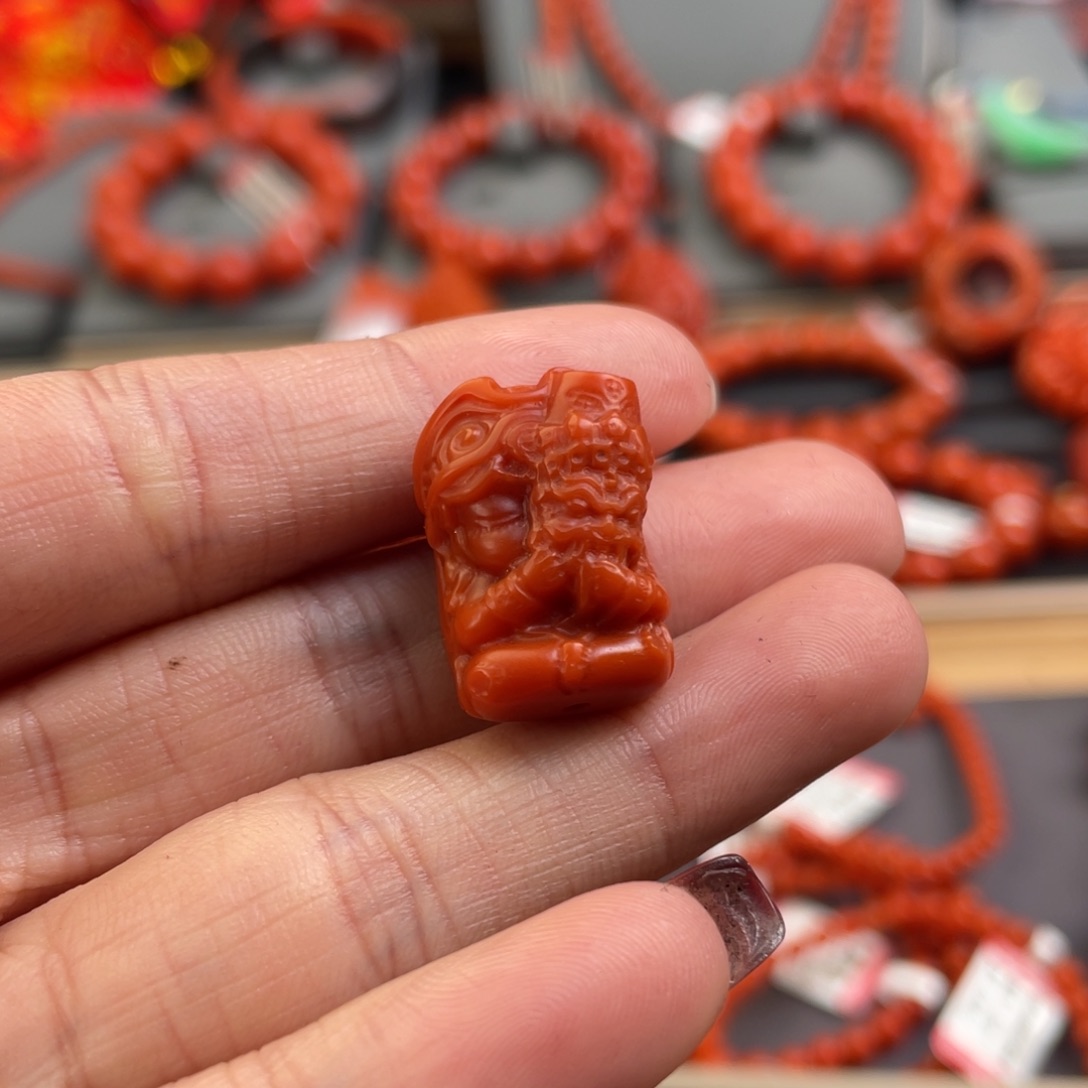 南红玛瑙雕刻未镶嵌