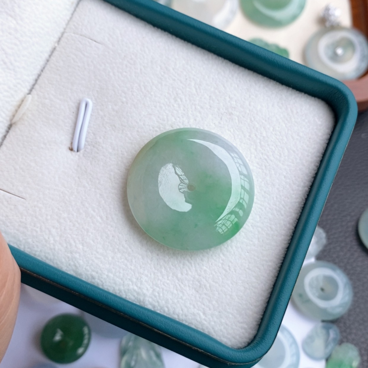 【闪购商品】翡翠颈饰未镶嵌27.9-5.9