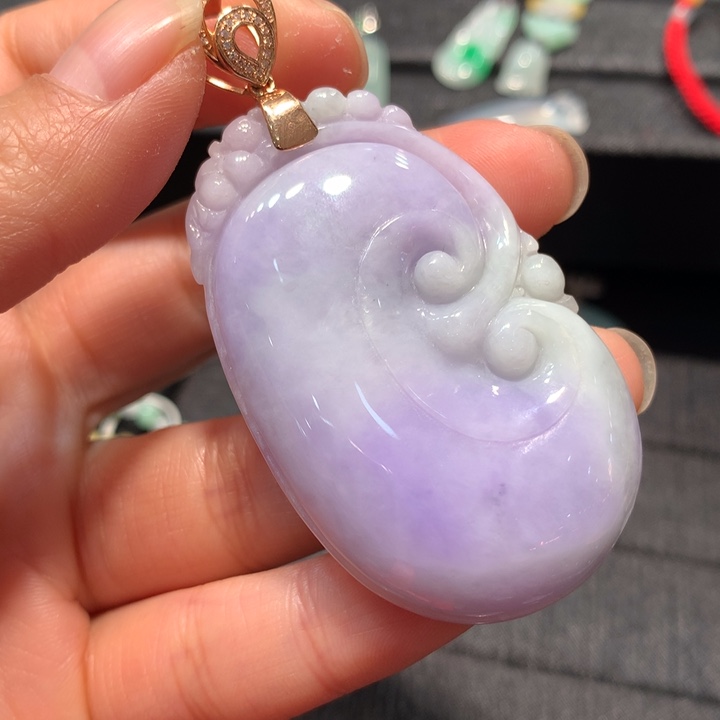 【闪购商品】翡翠颈饰18K金镶嵌翡翠