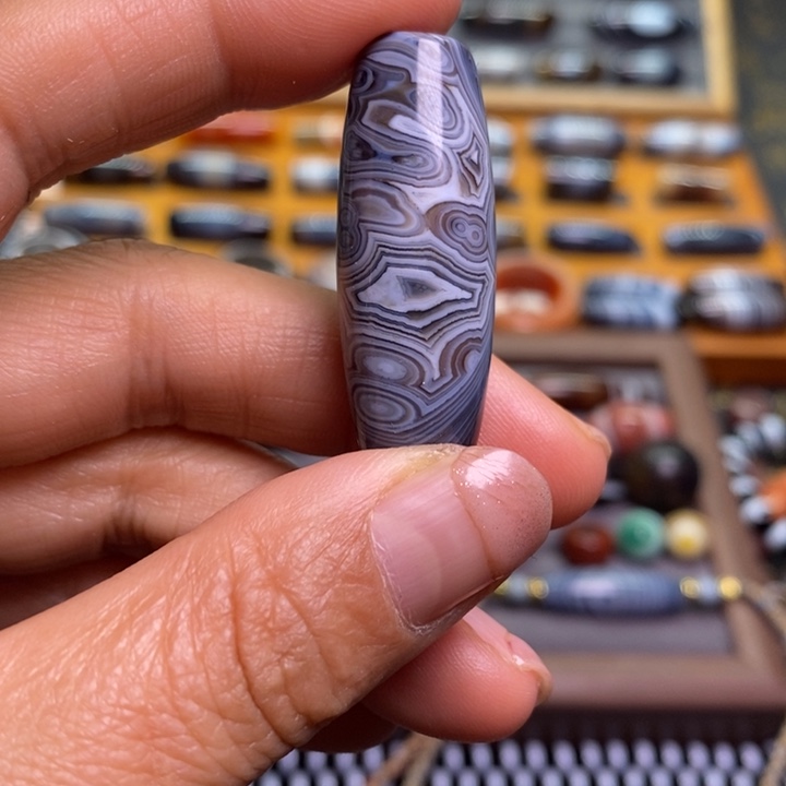 未镶嵌玛瑙/玉髓珠宝半成品怪**椒