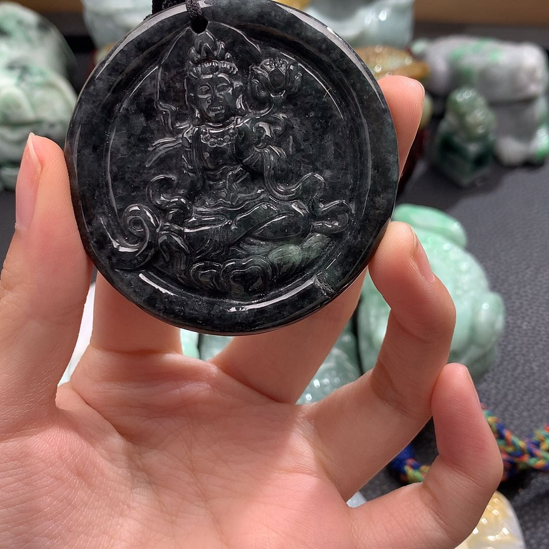 吊坠(不含链)未镶嵌翡翠
