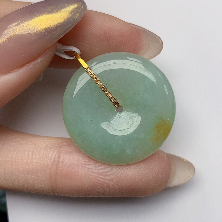 翡翠颈饰18K金镶嵌翡翠