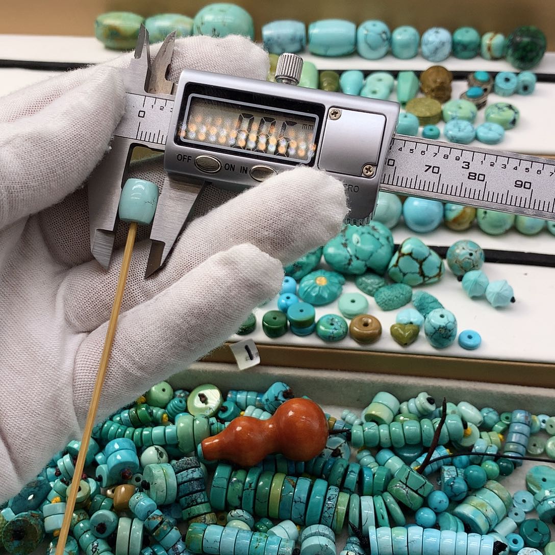 绿松石未镶嵌挂件