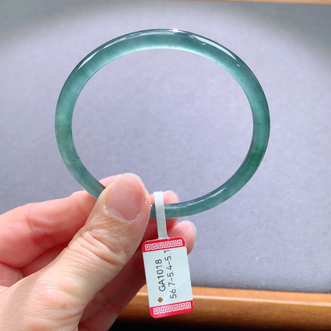 翡翠手镯未镶嵌天然翡翠手镯