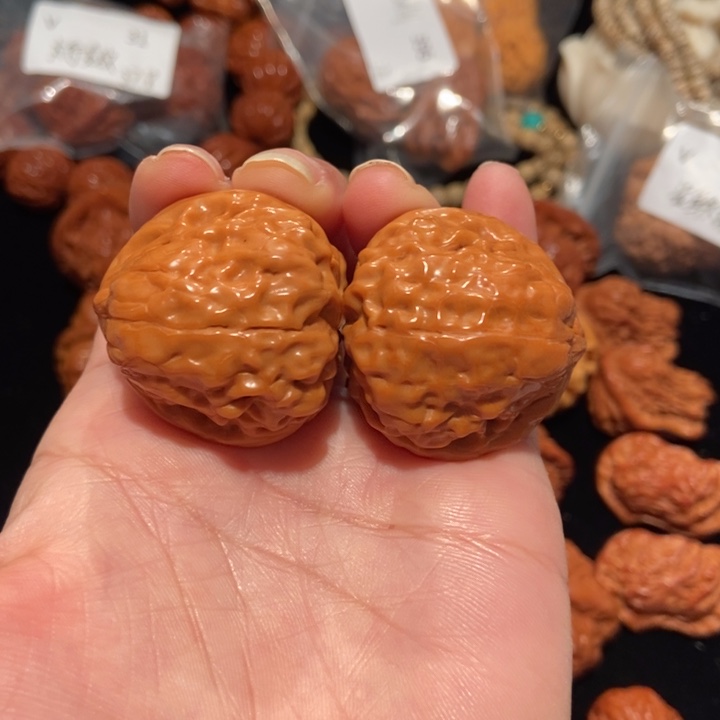 文玩核桃把件36金蟾尊