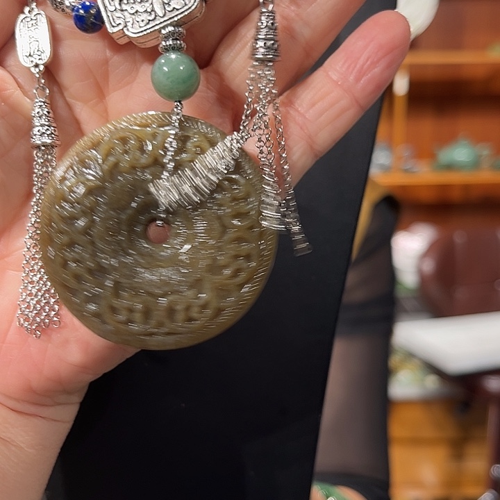 颈饰未镶嵌和田玉