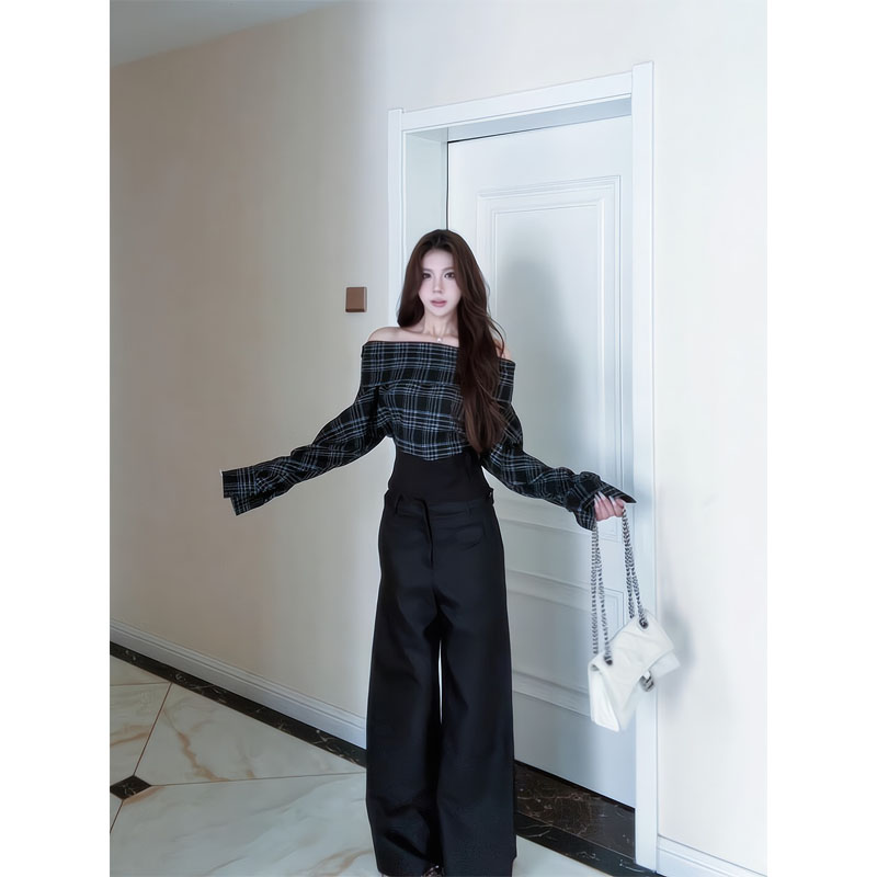 2025秋季撞色格纹设计一字肩收腰长袖上衣女直筒宽松阔腿拖地裤
