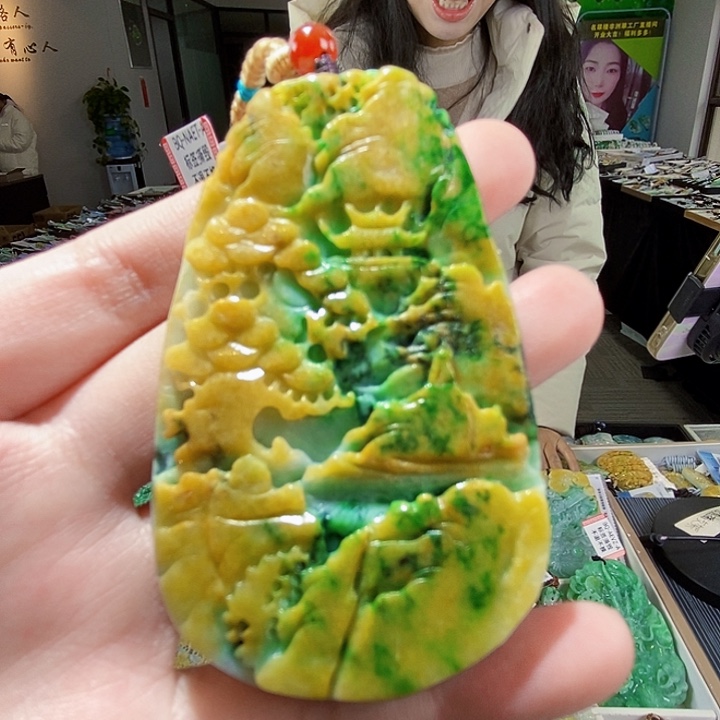 颈饰未镶嵌翡翠翡翠