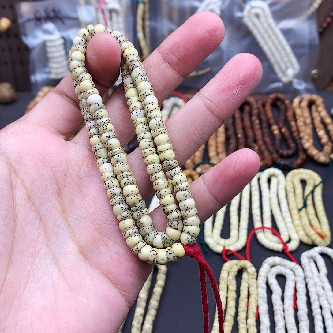 星月菩提吊坠卡六石玉料130颗