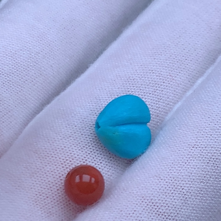 南红玛瑙未镶嵌珠宝奇石