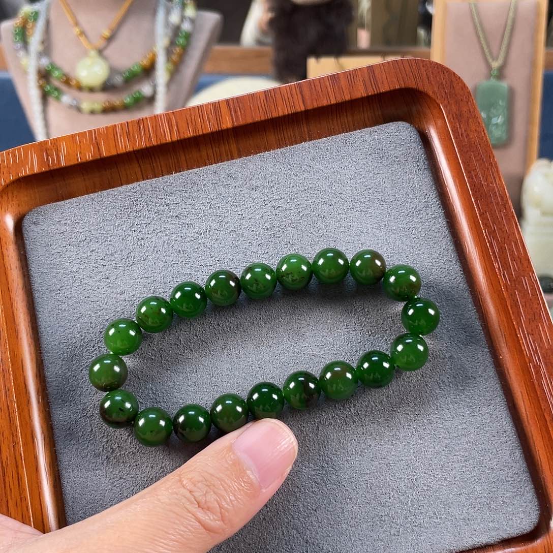 和田玉未镶嵌手串