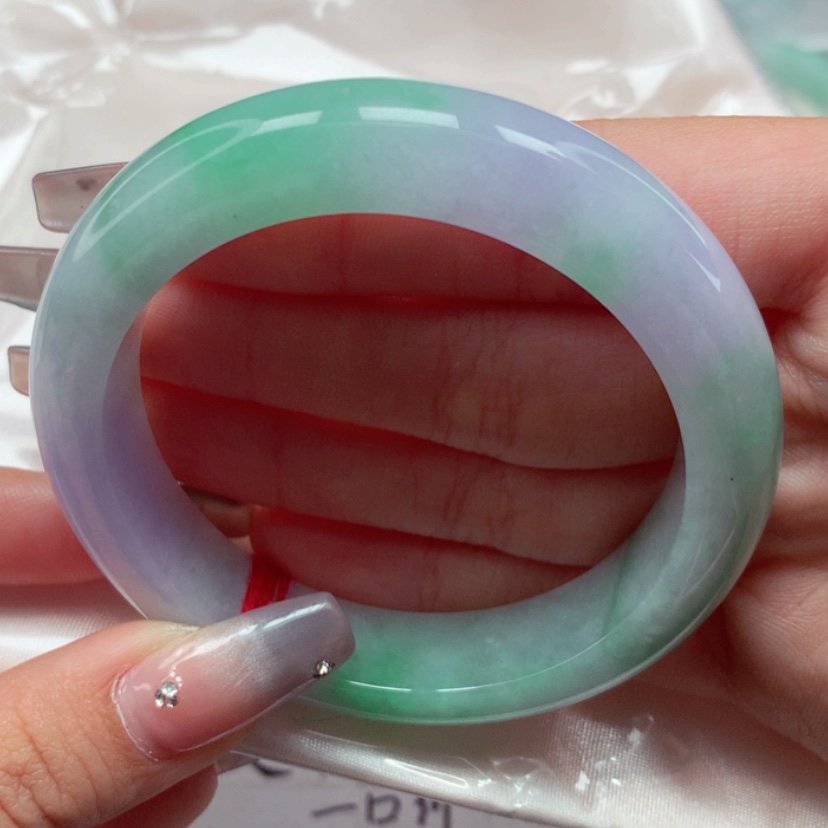 【闪购商品】翡翠手镯未镶嵌54圈