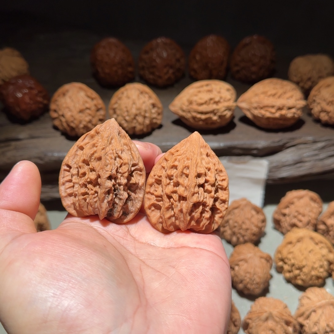 门***外文玩核桃吊坠42尺全品十渡鸡