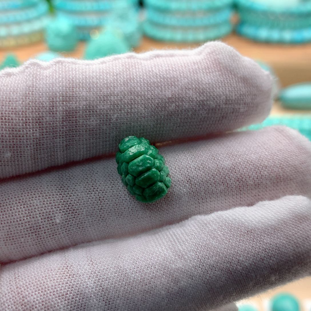 未镶嵌绿松石珠宝奇石