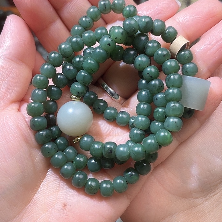 和田玉和田玉配饰未镶嵌6*7老型108串