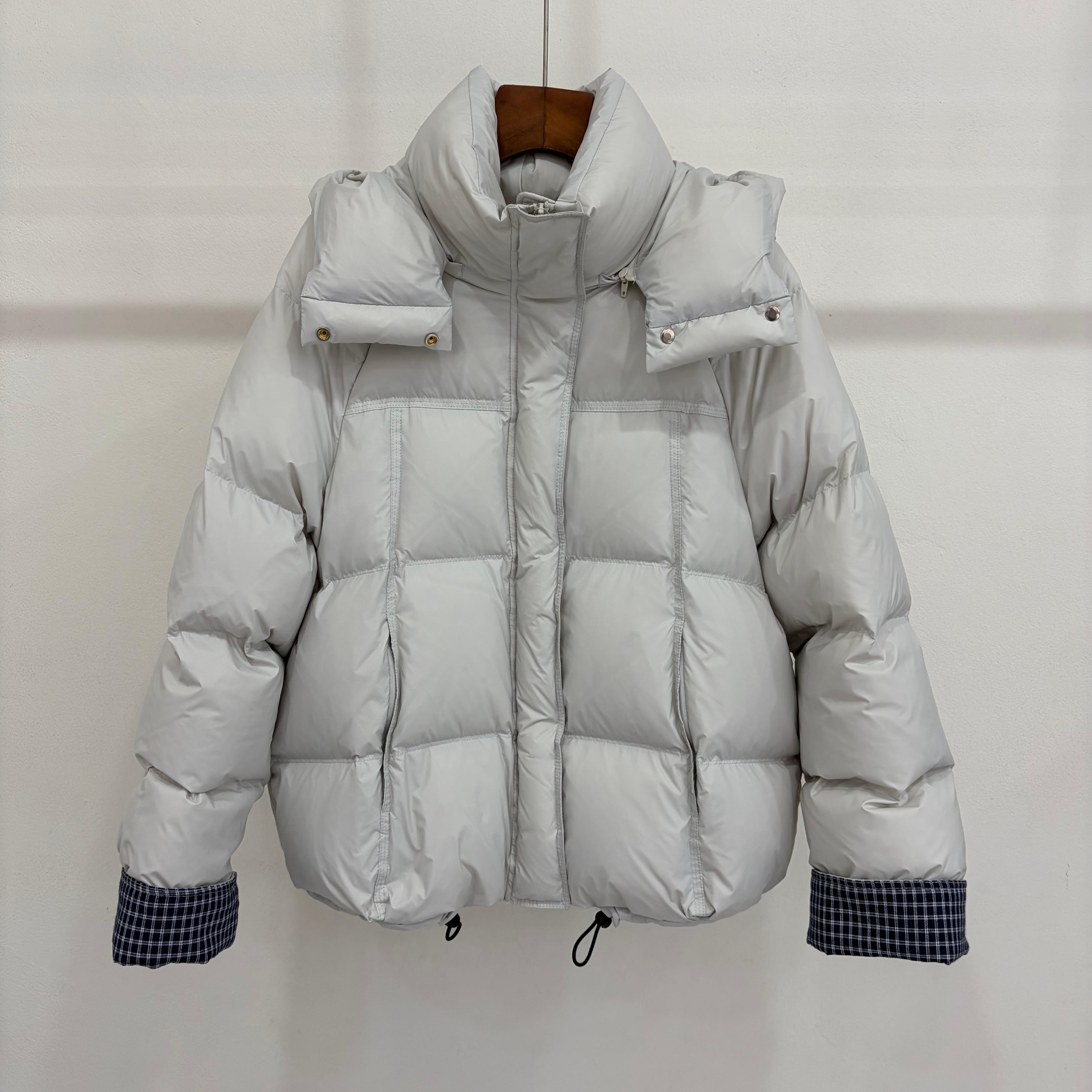  季诗羽翻袖款显瘦连帽羽绒服女款冬季2025新款90白鸭绒保暖外套