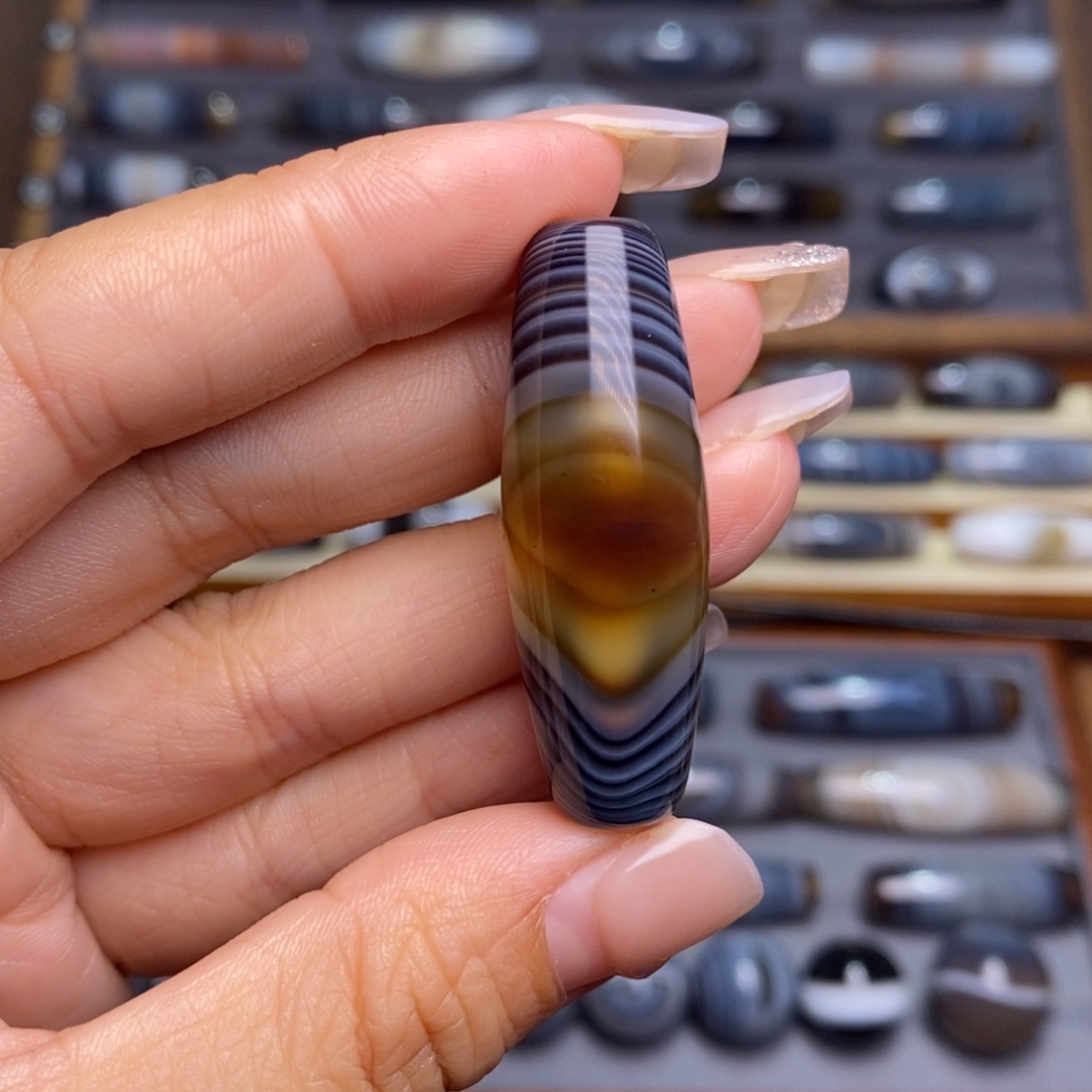 玛瑙/玉髓未镶嵌珠宝半成品晓*