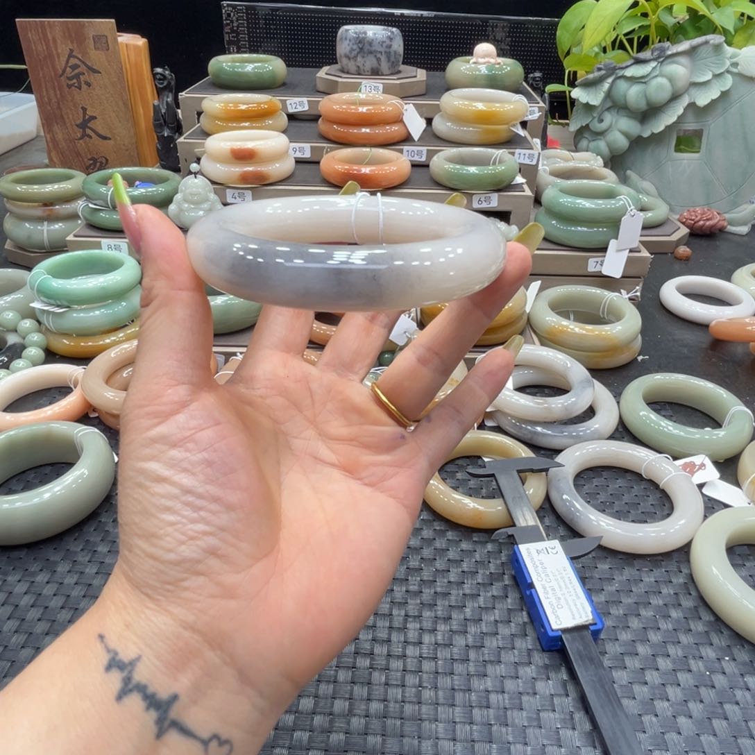 石英质玉手镯未镶嵌娜***娜