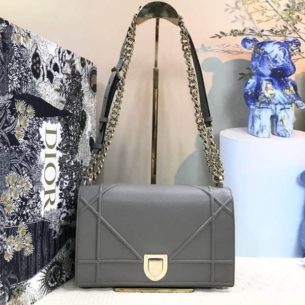 95新/迪奥/市场价68888/包包/250223MM0013