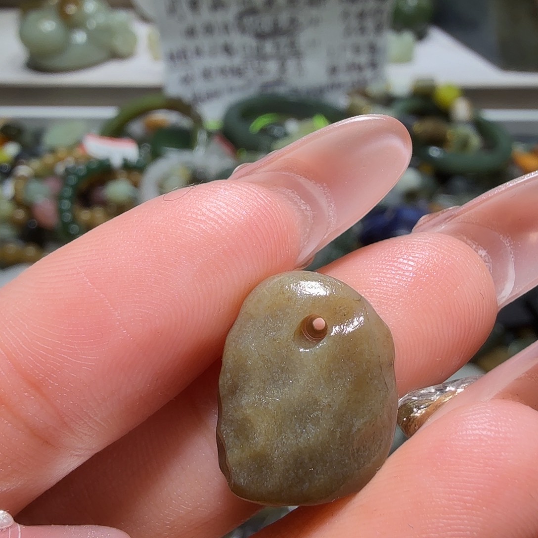 和田玉未镶嵌珠宝奇石