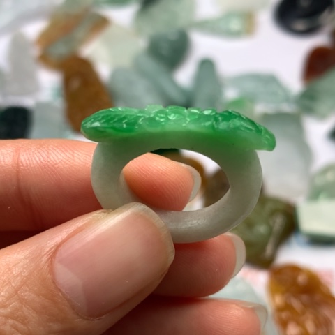 定制翡翠未镶嵌翡翠