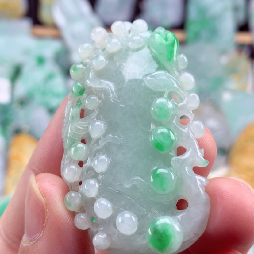 【闪购商品】翡翠吊坠(不含链)未镶嵌